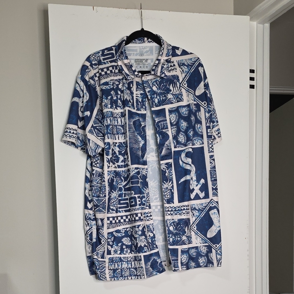 Men's Casual Blue & White Printed Button-Down Shirt CHICAGO SOX BASEBALL PATTERN
